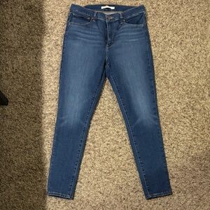 Levi's 720 High Rise Super Skinny